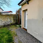 Maison Avec Jardin, Calme Et Ensoleillee A 2 Minutes Du Centre-ville
