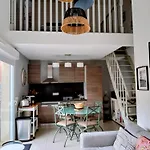 Vakantiehuis Maison Avec Jardin, Calme Et Ensoleillee A 2 Minutes Du Centre-ville *