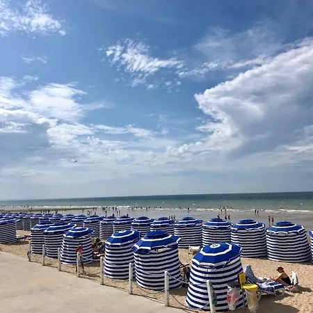 Maison Avec Jardin, Calme Et Ensoleillée à 2 Minutes Du Centre-ville Casa de Férias
