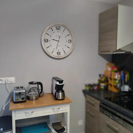 Maison Avec Jardin, Calme Et Ensoleillée à 2 Minutes Du Centre-ville Casa de Férias *