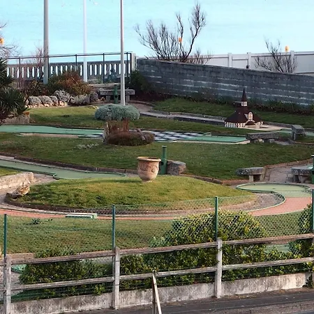 Maison Avec Jardin, Calme Et Ensoleillee A 2 Minutes Du Centre-ville * Cabourg