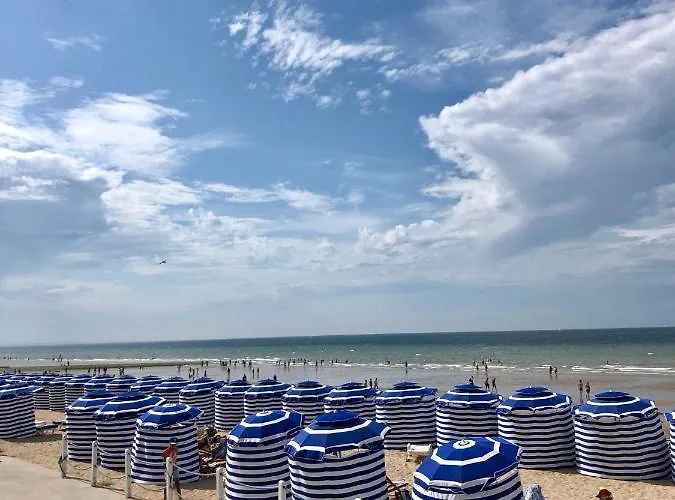 Maison Avec Jardin, Calme Et Ensoleillee A 2 Minutes Du Centre-ville Дом отдыха